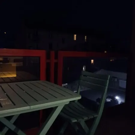 -- Le Refuge, A 50 Metres De La Gare -- Grenoble