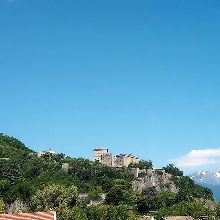 -- Le Refuge, A 50 Metres De La Gare -- Grenoble