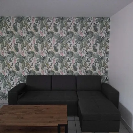 Appartement -- Le Refuge, A 50 Metres De La Gare -- *