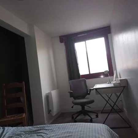Appartement -- Le Refuge, A 50 Metres De La Gare --